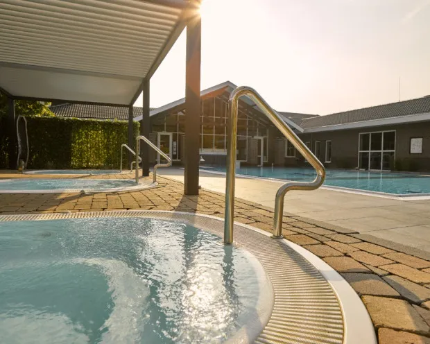 Thermen Bussloo baden whirlpool 1 250